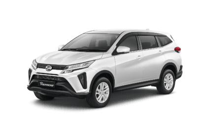 Daihatsu Terios putih tampak serong depan dan samping untuk layanan sewa mobil Bogor dengan driver profesional